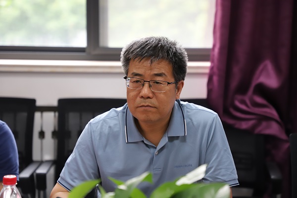 必赢626net入口首页党委书记兼院长赵延安教授主持研讨会.JPG